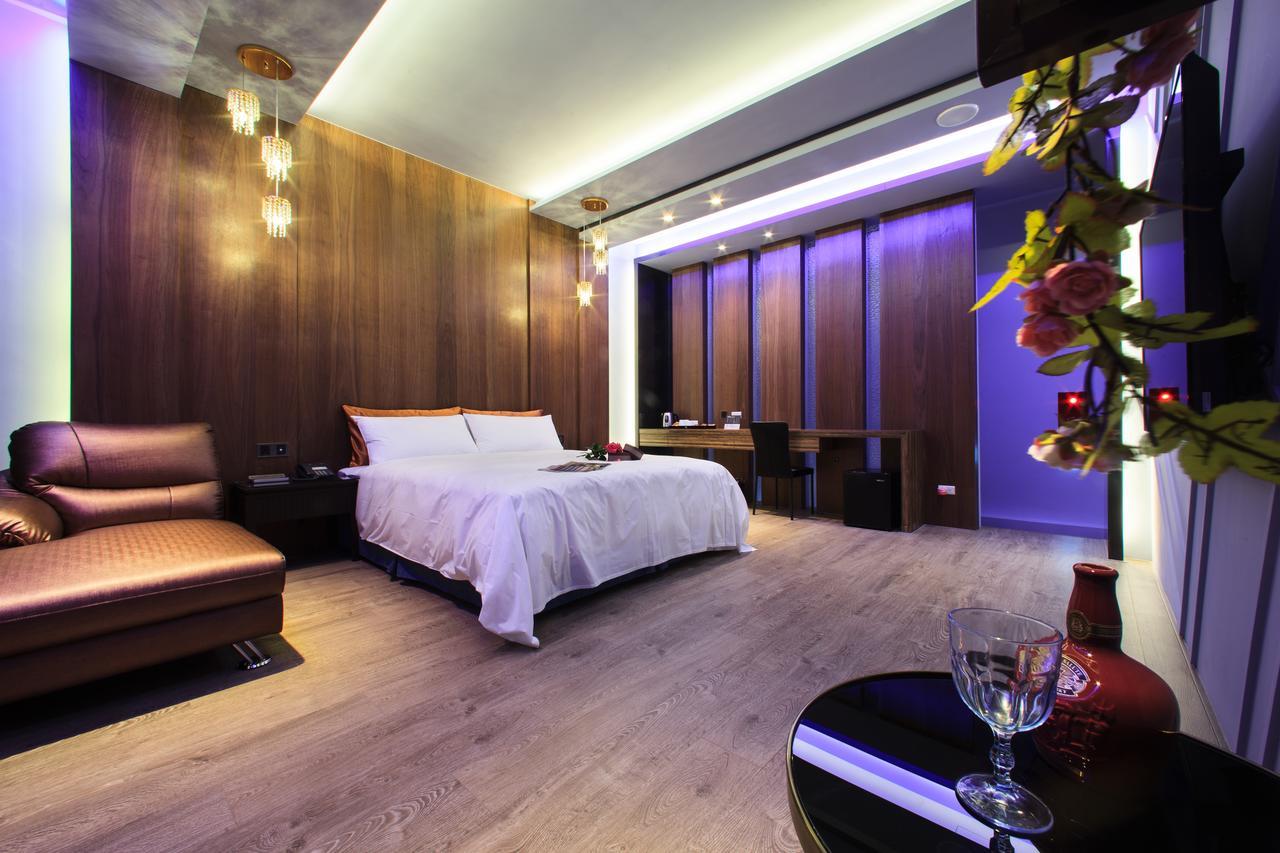Chen He Spa Motel Lộc Cảng Ngoại thất bức ảnh