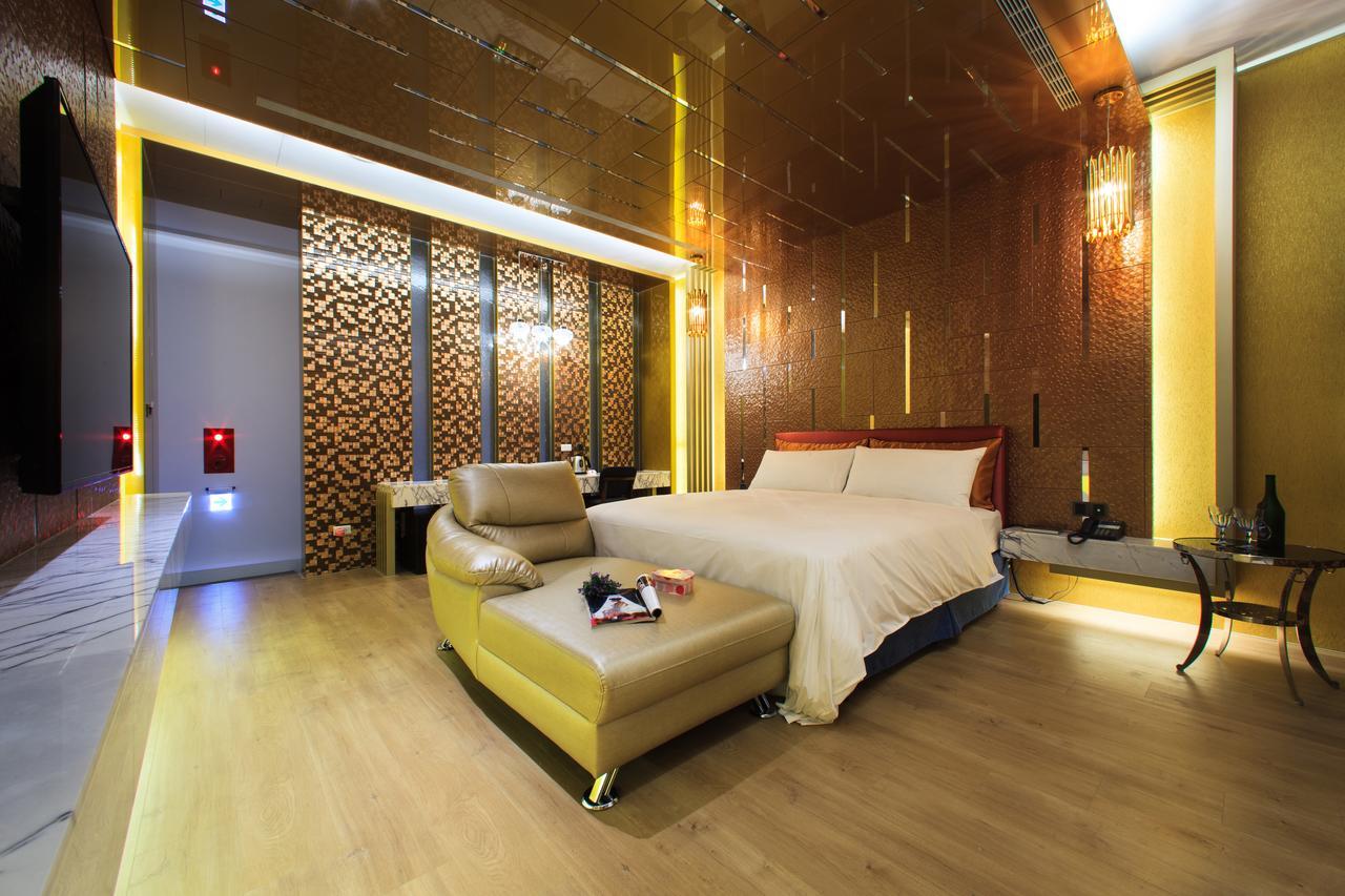 Chen He Spa Motel Lộc Cảng Ngoại thất bức ảnh